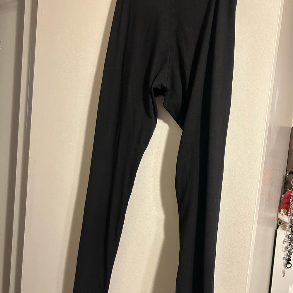 Felina Black Leggings